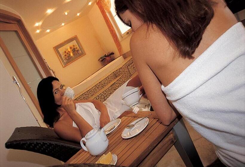 酒店 Comfort Erica Dolomiti Val D Adige