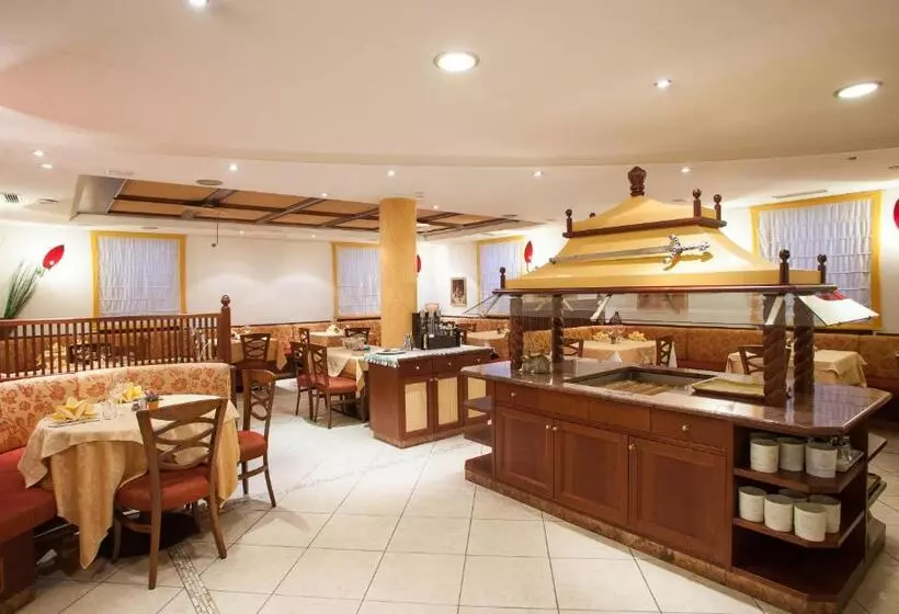Hotelli Comfort Erica Dolomiti Val D Adige