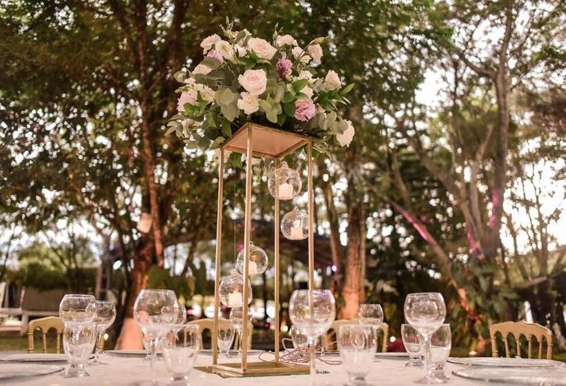 هتل De Campo Villa De Ada