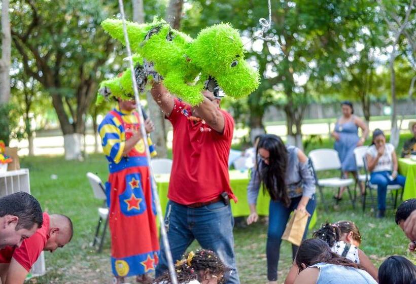 هتل De Campo Villa De Ada