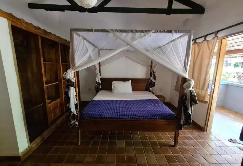 هتل Honey Badger Lodge