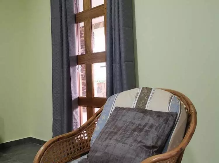 هتل Hôtel Parc Résidence