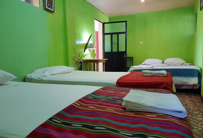 هتل Los Angeles Panajachel