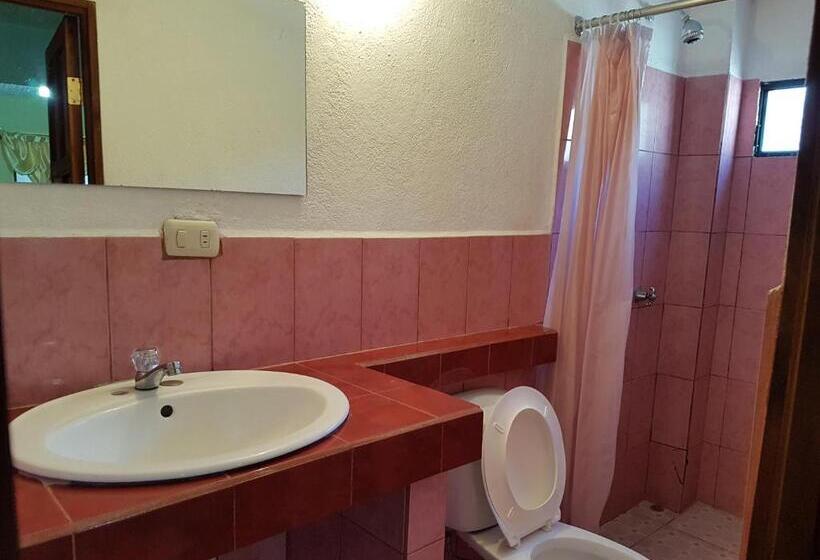 هتل Los Angeles Panajachel