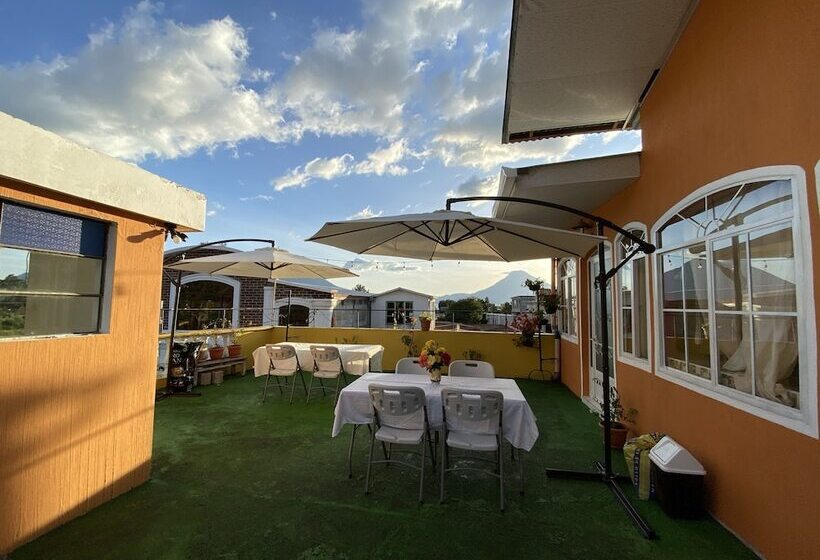 هتل Los Angeles Panajachel