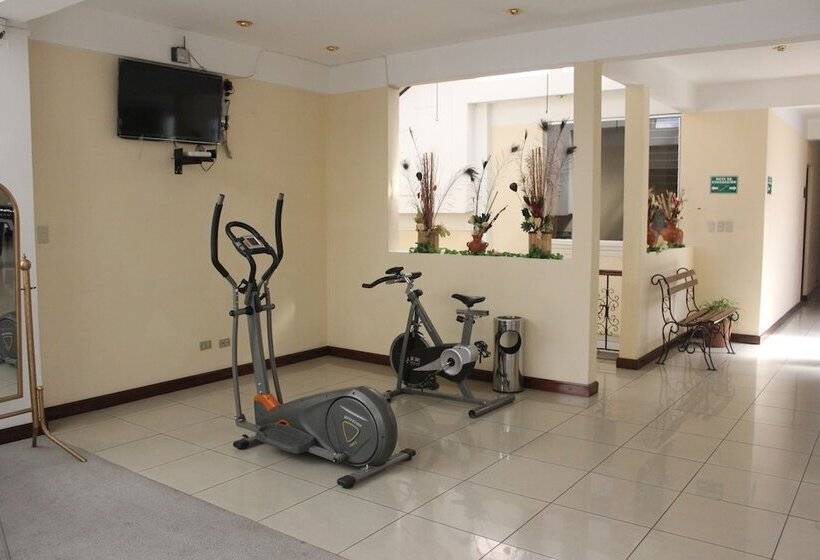 בית מלון כפרי Mayaland