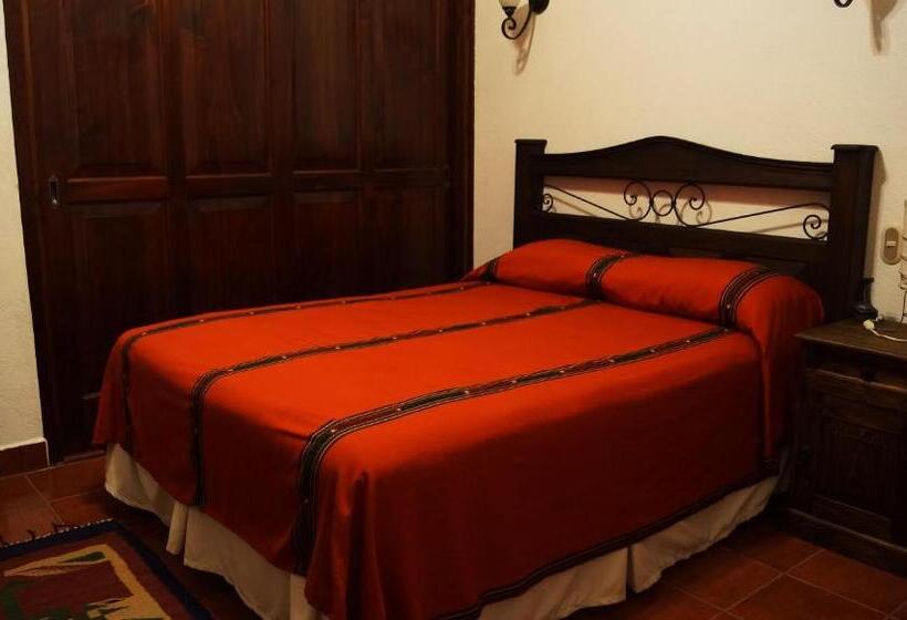 استراحتگاه Atitlan Villas