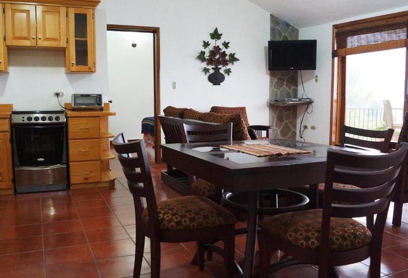 استراحتگاه Atitlan Villas