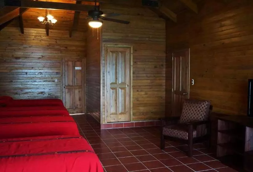 استراحتگاه Atitlan Villas