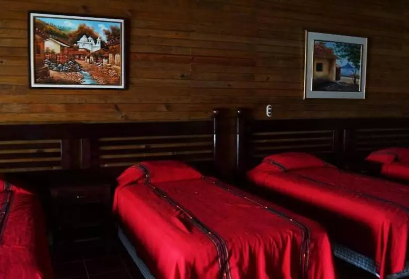 استراحتگاه Atitlan Villas