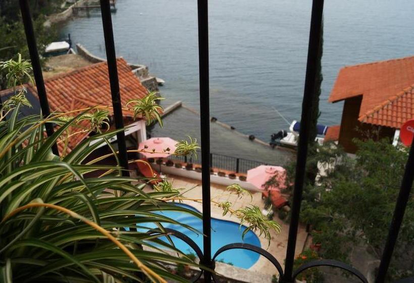 استراحتگاه Atitlan Villas