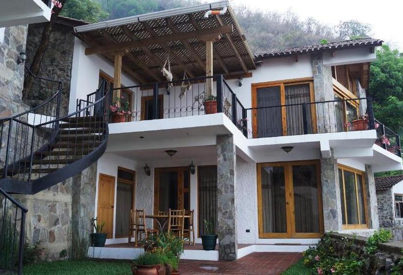 استراحتگاه Atitlan Villas
