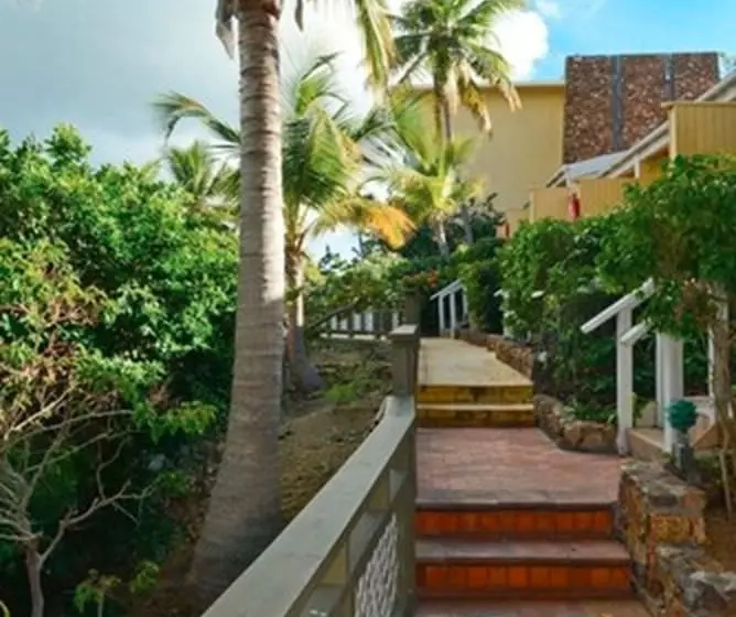استراحتگاه Lindbergh Bay