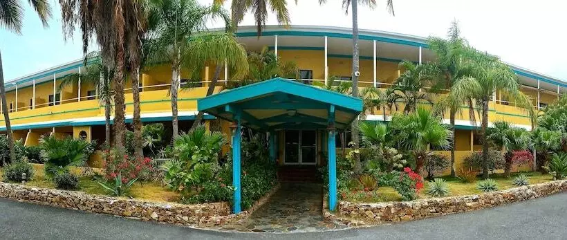 استراحتگاه Lindbergh Bay