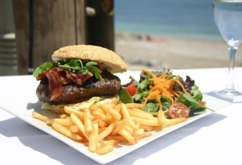 The Venue   Utila   Hostel