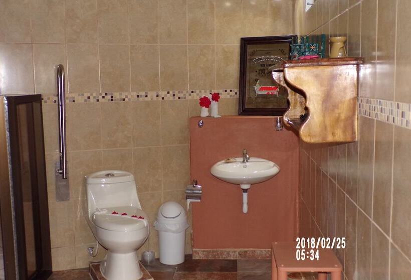 Mycasa's Bed And Breakfast