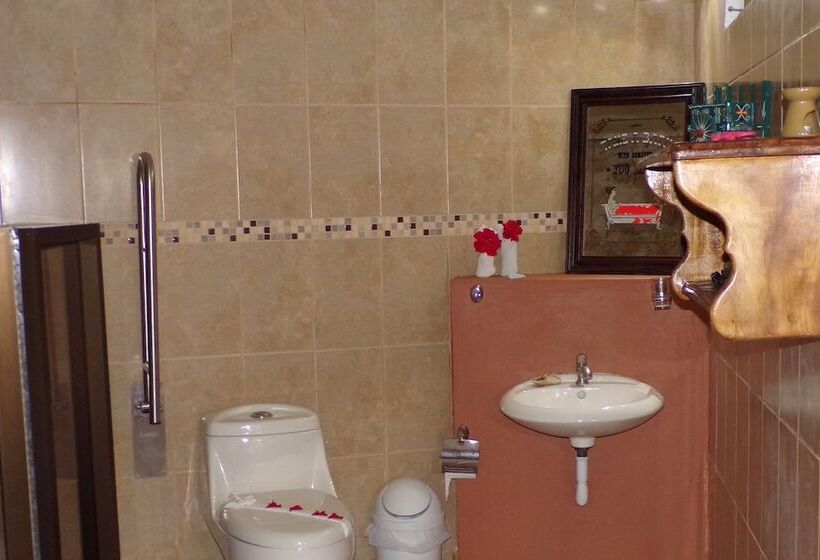 Mycasa's Bed And Breakfast