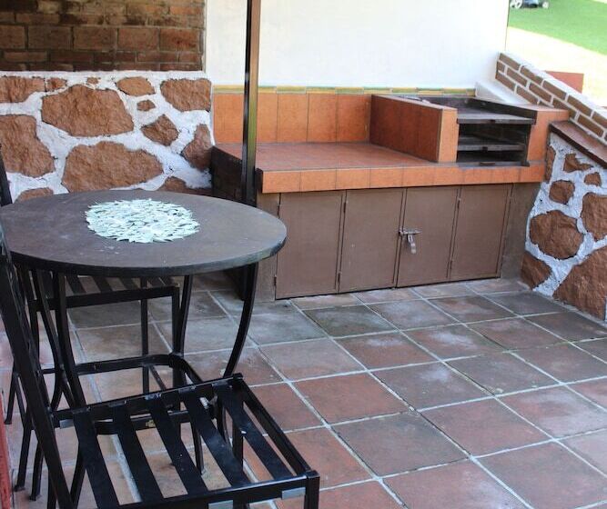 بنسيون Condominio La Montaña