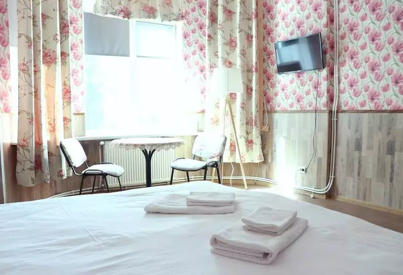 Aamiaismajoitus (B&B) Maison Blanche Kyiv City Center