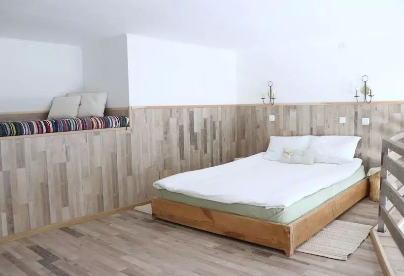 Aamiaismajoitus (B&B) Maison Blanche Kyiv City Center
