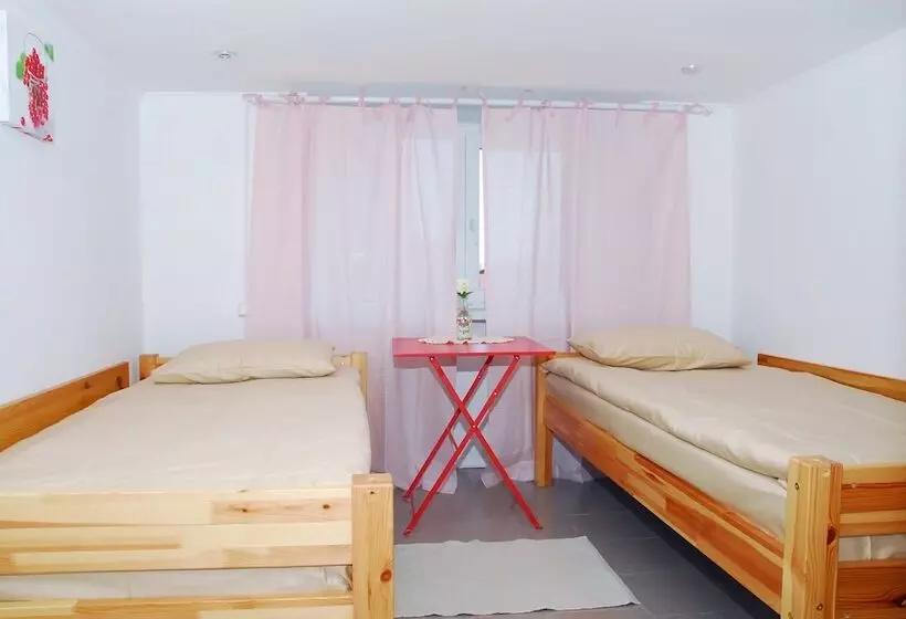 Aamiaismajoitus (B&B) Maison Blanche Kyiv City Center
