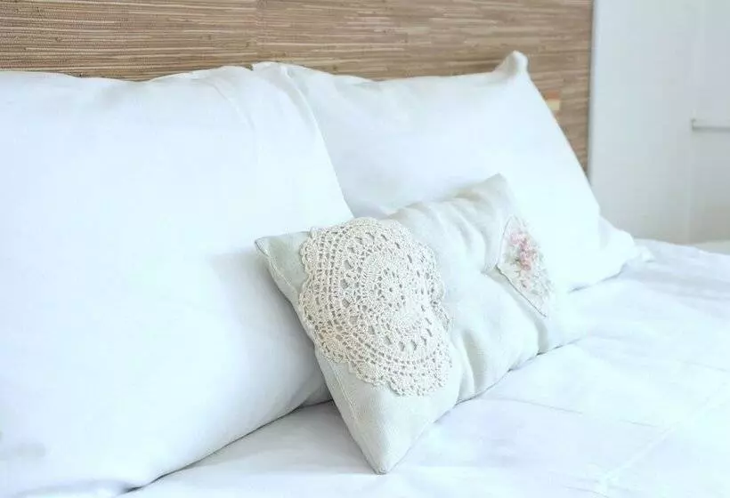 Aamiaismajoitus (B&B) Maison Blanche Kyiv City Center