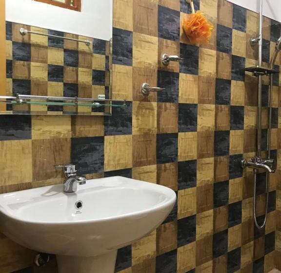 تختخواب و صبحانه Peters Inn