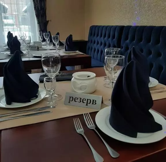 هتل срібний водограй