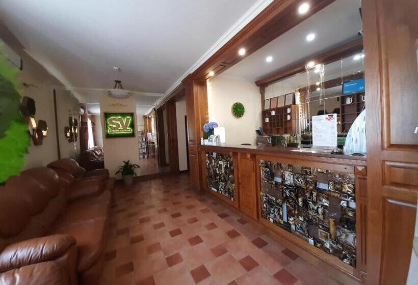 هتل срібний водограй