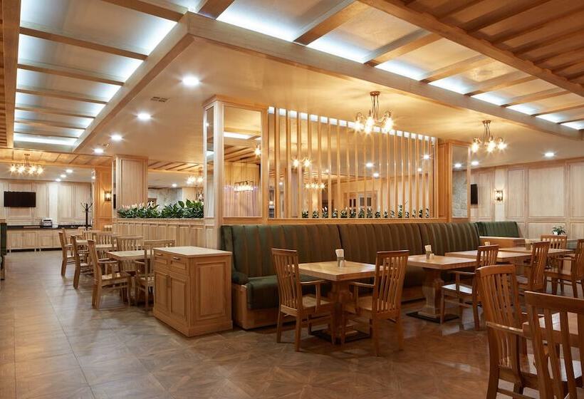 בית מלון כפרי Ganz & Spa