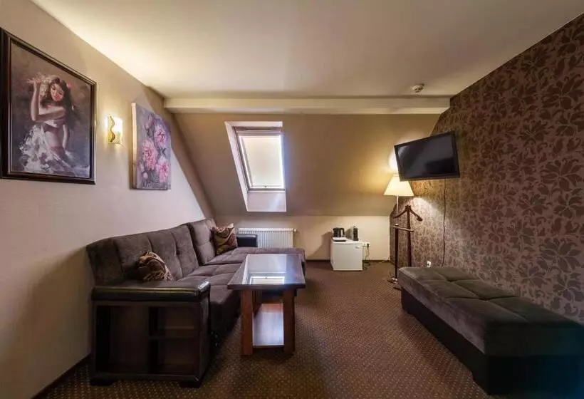 Hotel Kamelot