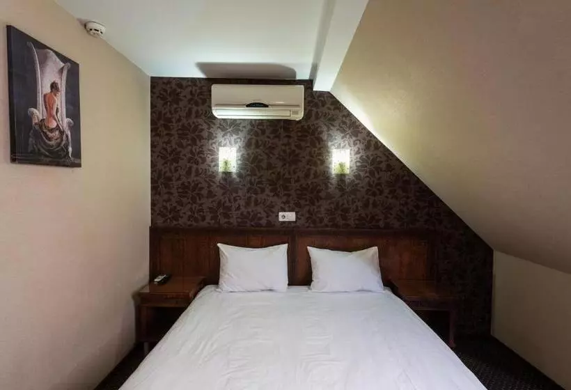 Hotel Kamelot