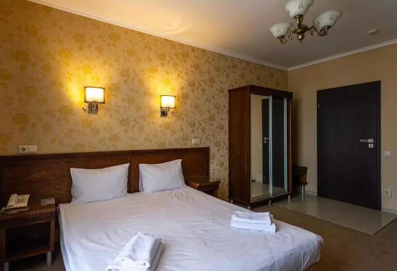 Hotel Kamelot