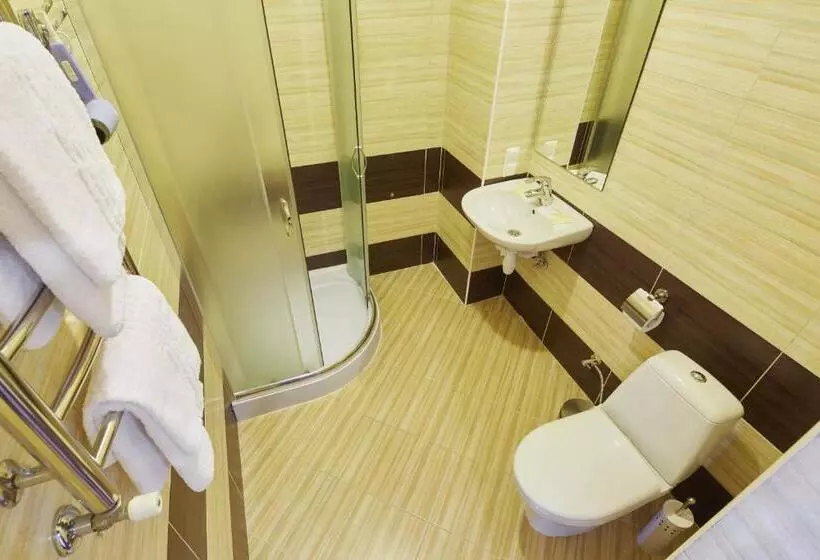Hotel Three Crowns
