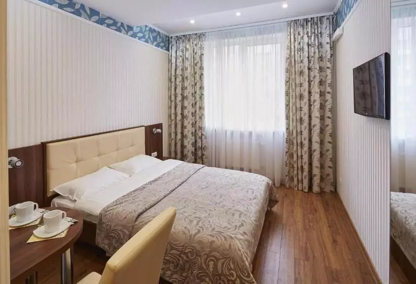 Hotel Three Crowns