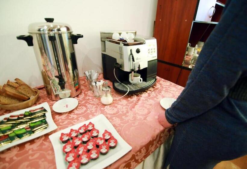 Versal Hotel Complex