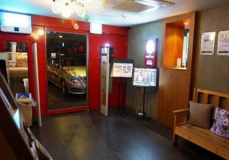 Motel Yaja Lotte Department Store