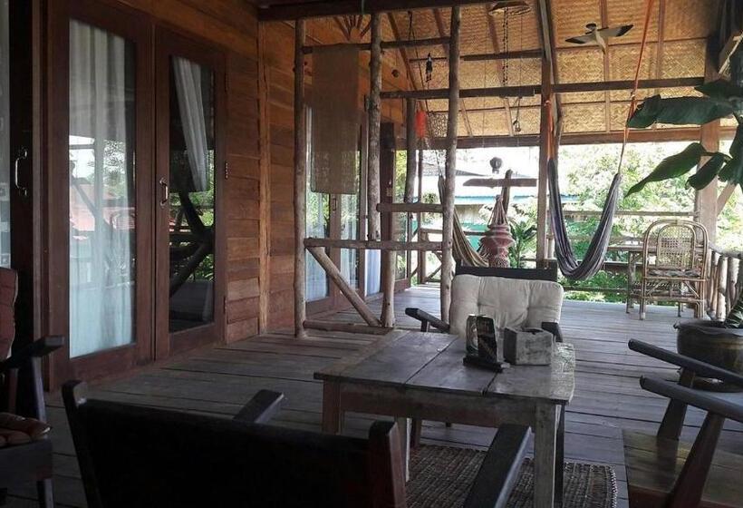 پانسیون Crazy Gecko Dondet