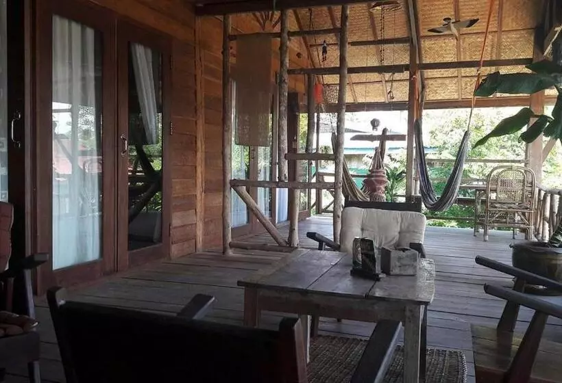 Majatalo Crazy Gecko Dondet