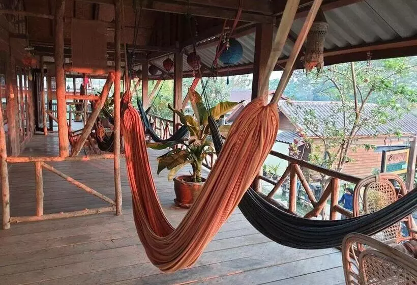 Majatalo Crazy Gecko Dondet