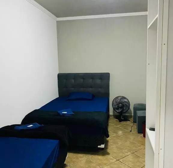 ホテル Hostel Anprado 3