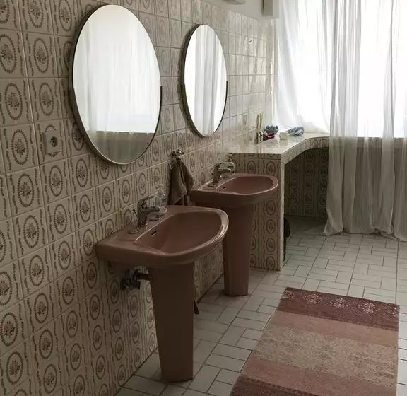 B&b Home