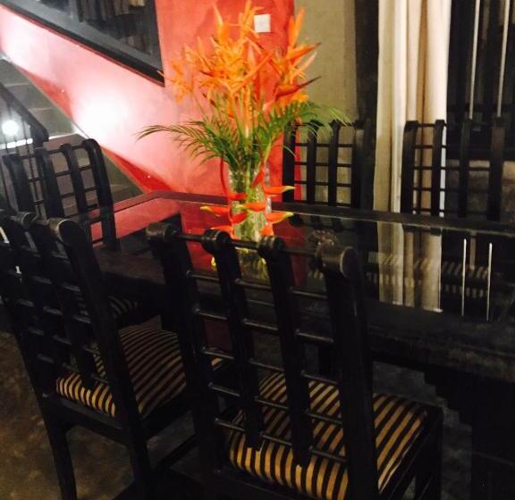 مبيت وإفطار Indika S Residence