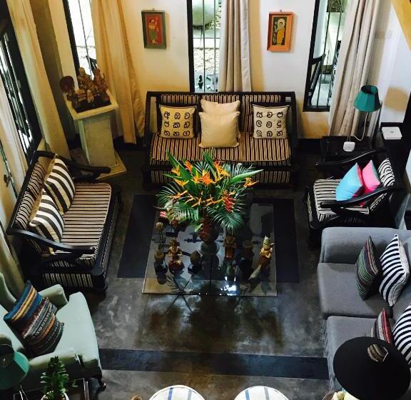 مبيت وإفطار Indika S Residence