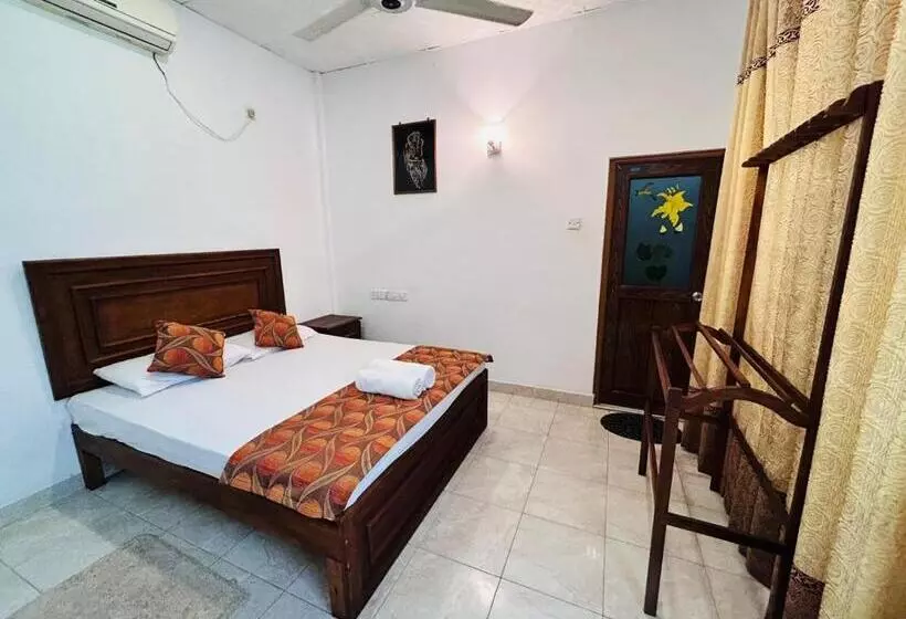 Aamiaismajoitus (B&B) Royal Nest