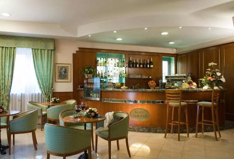 Hotell Castle