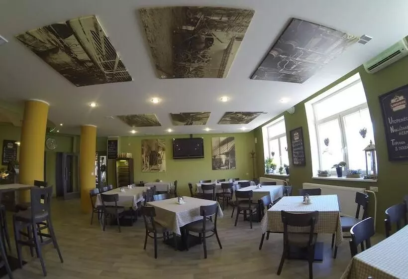 ホテル Gól Prostějov