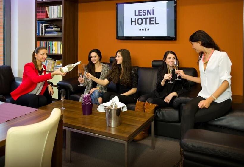 Hotel Lesni