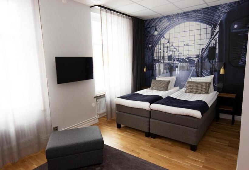 בית מלון כפרי Livin Station