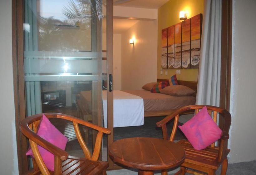 בית מלון כפרי Surf Lanka